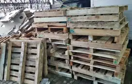 Palet kayu bekas