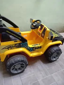 Mobil Aki anak batman