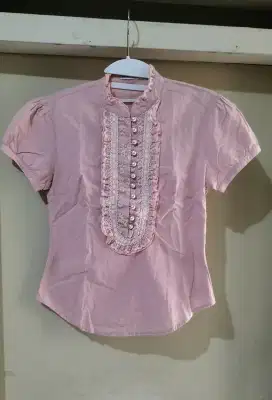 Baju Atasan Wanita