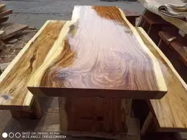 Meja solid trembesi