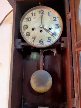Jam antik merk junghans