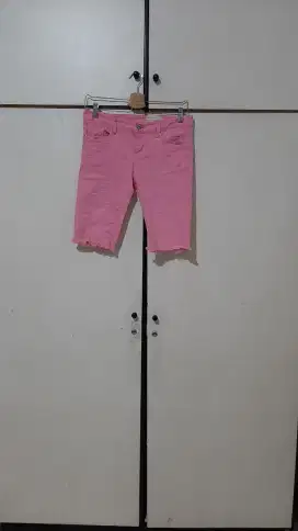 Celana Pink Size M