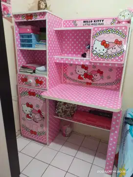 Meja Belajar Anak Hello Kitty