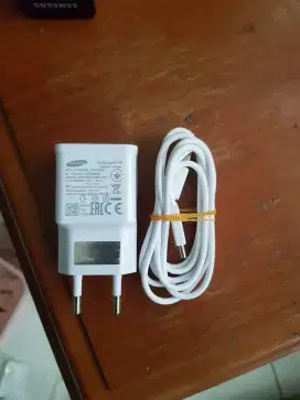 Charger Type C Fast Charging J7 Prime White