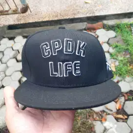 Topi snapback crispy duck