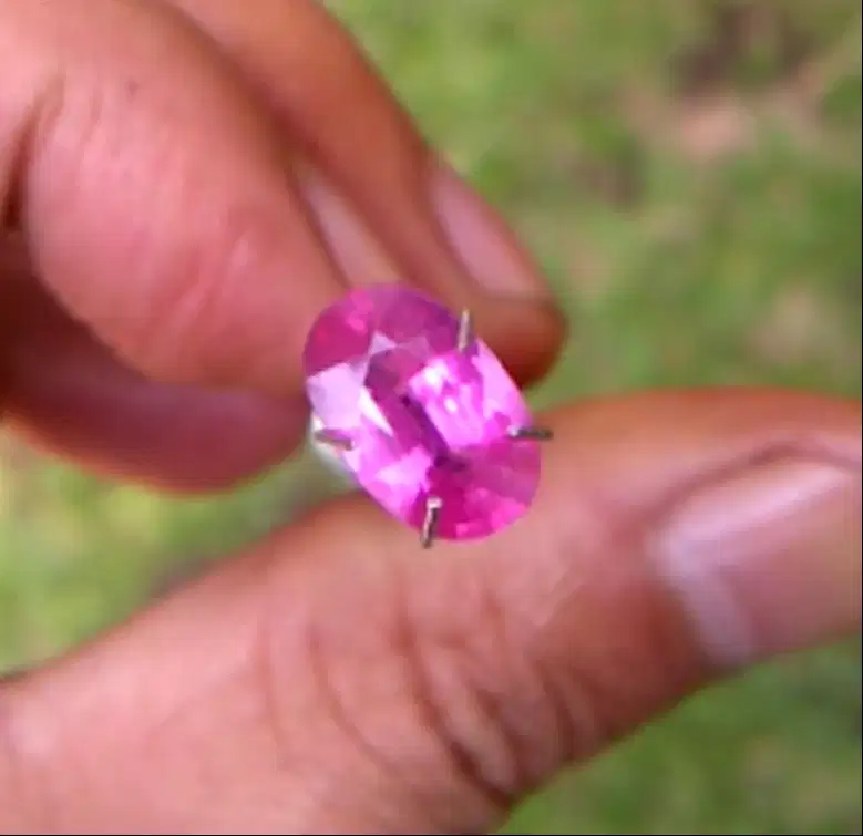 Natural Padparacha 2.56 ct Songea