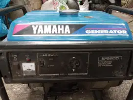 Murahhhh Genset yamaha ef2600.  Daya 2000watt bensin