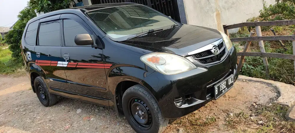 Daihatsu Xenia 2011 Bensin