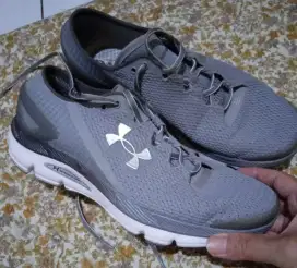 Under Armour Running Shoes