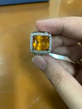 Cincin Yellow Saphire ikatan White Gold 18K Berlian