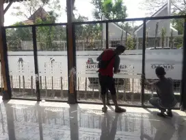Sticker Kaca ice,kaca buram atau sunblast,cutting sunblast & kaca film