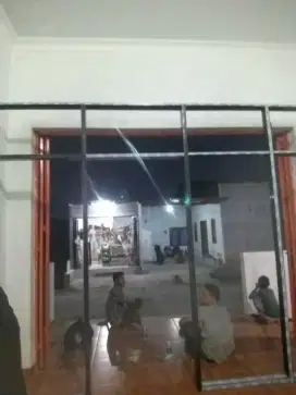 Partisi kaca alumunium
