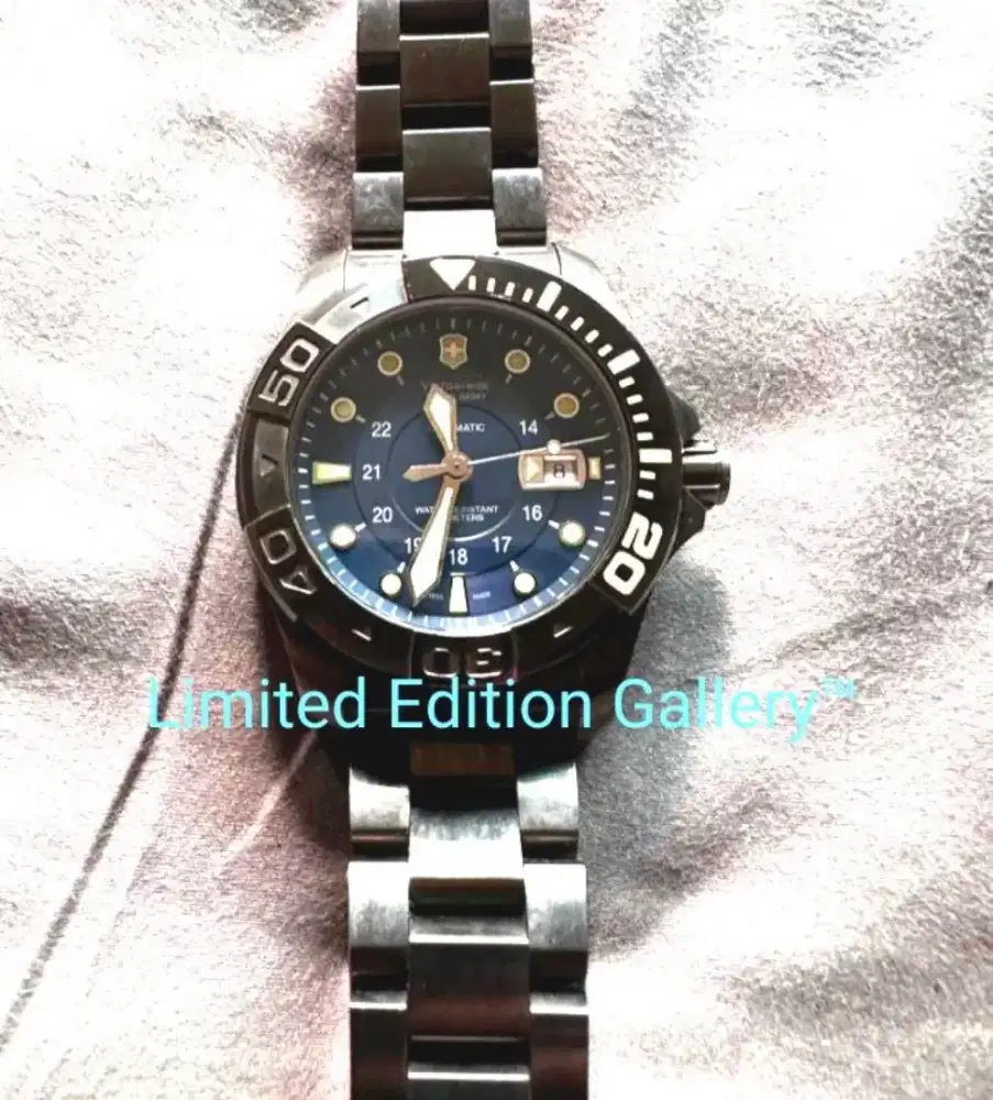 Rare Victorinox Swiss Army VSA Dive Master 500m Blue Dial Automatic