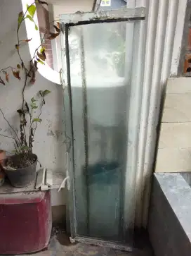 Kaca 12mm Kolam Ikan
