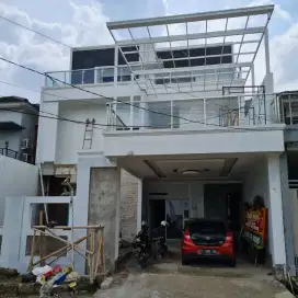 Kusen Aluminium, Jendela dan pintu