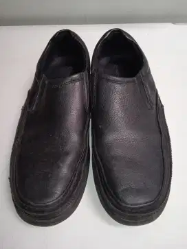 Sepatu Pria ROCKPORT K58510 adiPRENE by adidas asli size 42