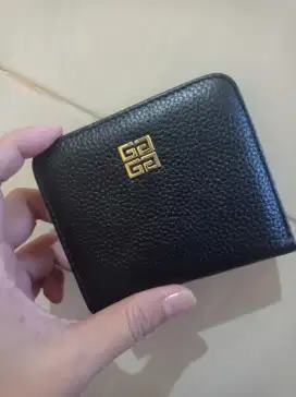 Dompet Kulit Mini Givenchy