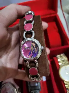 Jam tangan hanna montana