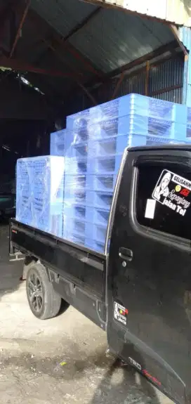 Pallet plastik baru & palet plastik bekas kondisi 95% dan harga murah
