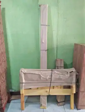 TEMPAT TIDUR KAYU RAMIN 3KAKI MODEL BAUT