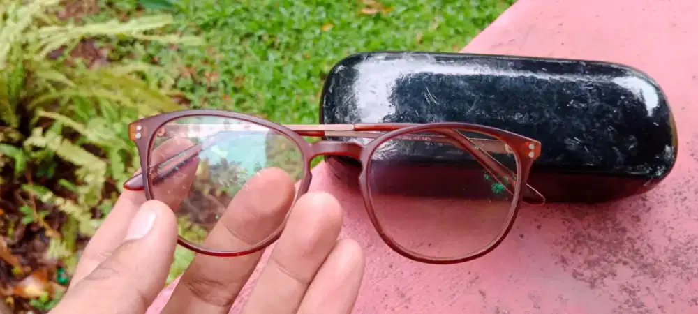 Gino Armani kacamata unisex bagus