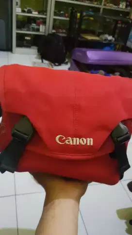 Tas Crumpler ada Camera & Slempang