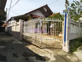 TURUN HARGA!!! DIJUAL RUMAH ASRI DAN KOKOH SEHARGA TANAH LT.231M2