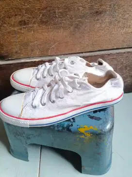 Sepatu converse  Made indo