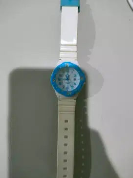 Lrw-200h white blue Casio