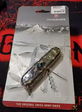 victorinox army