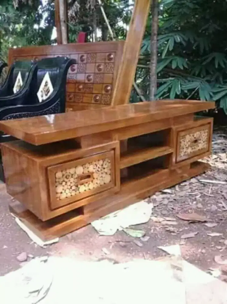 Rak Tv Credenza (Jati)