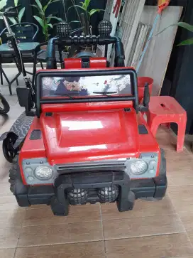 Mainan Mobil Aki Anak Rocky