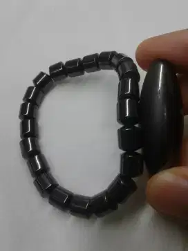 Gelang Kesehatan Ion Magnetik