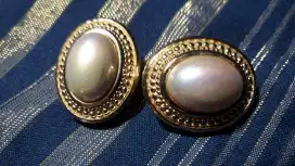 Anting ( clip earrings ) Christian Dior vintage Ori.