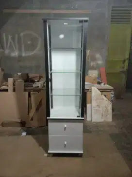 Rak fuL Kaca pake Lampu