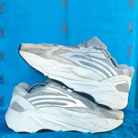 Adidas Yeezy Boost 700 Original