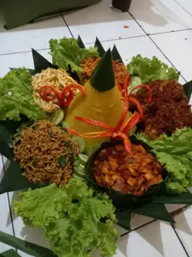 Tumpeng dan aneka nasi kotak nasi box siap kirim