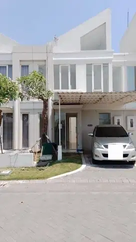 Disewakan rumah grand pakuwon siap huni bagus