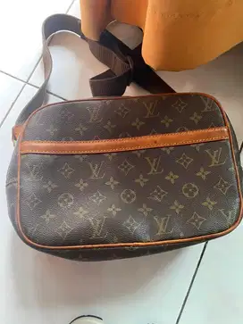 Tas slempang LV Louis Vuitton ori keren