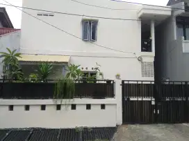 Disewakan kontrakan / kost kos Ciputat Cirendeu Cirende Cinere