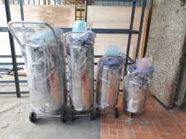 Perlengkapan cuci mobil