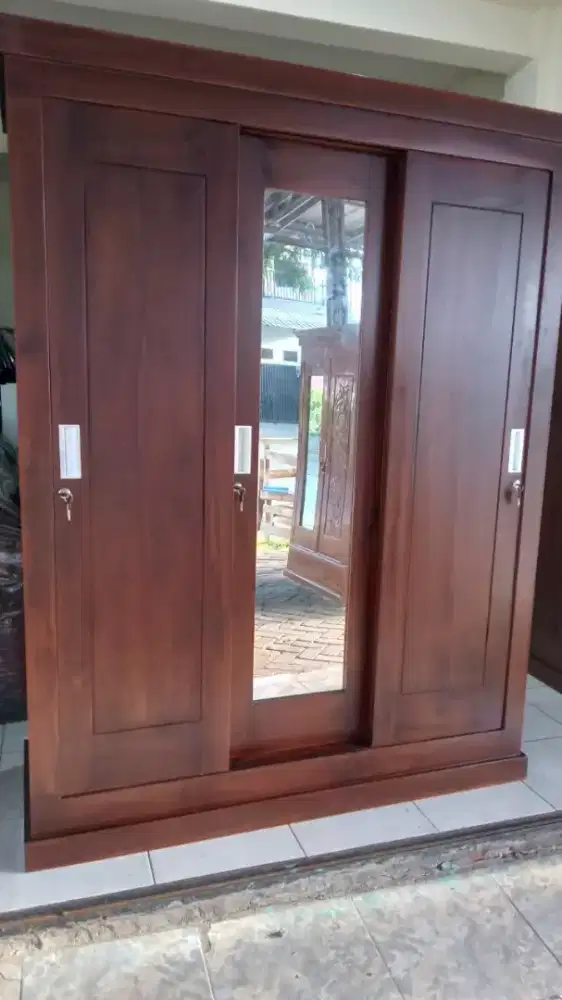 Lemari Jati 3pintu Sliding/Geser