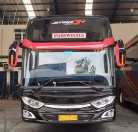 BUS PARIWISATA EXECUTIVE