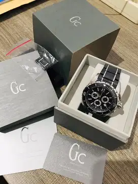 Dijual jam tangan pria merk “GC” warna hitam, rantai ceramics