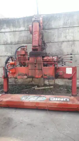 Jual crane 3 ton tadano .unic