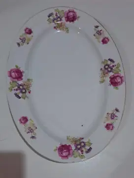 Piring Oval Lodor Antik Motif Bunga