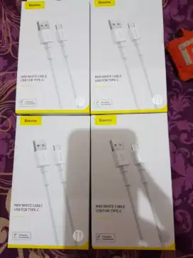 Charger type C merk baseus