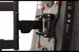Breket TV swivel+ pasang