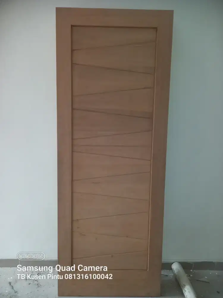 Pintu kamar minimalis