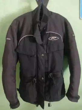 Jaket Touring DAMEN POLO size S
(Bawa dari Germain)